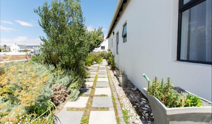 3 Bedroom Property for Sale in Sandy Point Western Cape